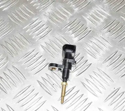 Volkswagen PASSAT B8 Oil temperature sensor 04E919501B
