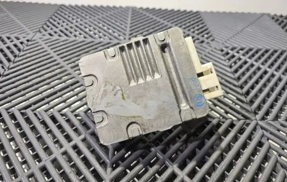 Toyota Prius (XW50) Power steering control unit/module 8965047082 1001101