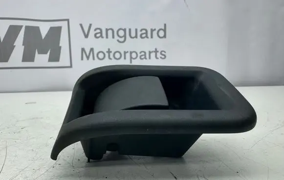 Volvo XC60 Engine bonnet (hood) release handle 30779851