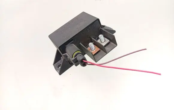 Mercedes-Benz CLS C219 Charging relay A0025426419