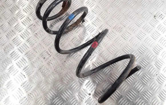 Toyota Previa (XR30, XR40) II Front coil spring