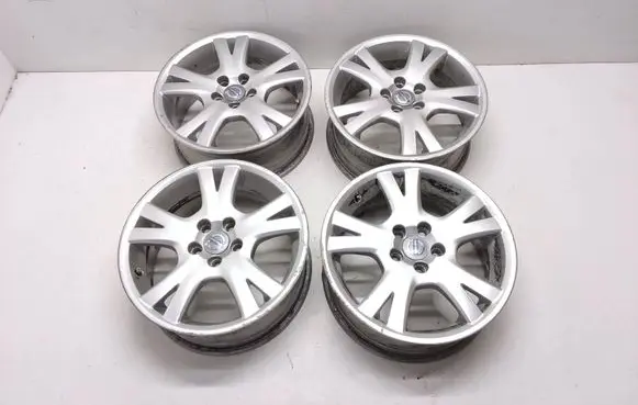 Volvo V70 R17 alloy rim 30643770