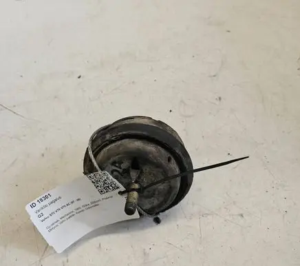 Volvo S70 V70 V70 XC Engine mount bracket 9434254