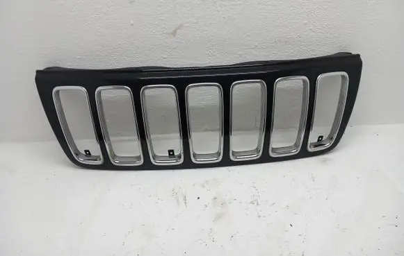 Jeep Grand Cherokee (WJ) Front bumper upper radiator grill 5GL79TRMAA