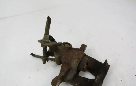Ford Mondeo Mk III Rear brake caliper 