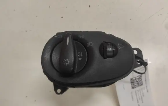 Ford Focus Light switch 498610 98AG13A024CH