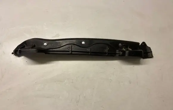 Hyundai Genesis Fender foam support/seal 841162M000