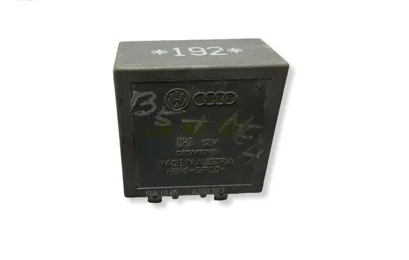 Volkswagen PASSAT B5.5 Window wiper relay 1J0955531 A260707