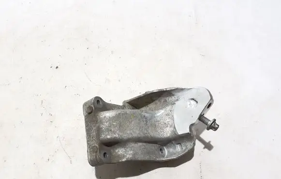 Mercedes-Benz S W223 Engine mounting bracket A6542232700