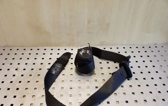 Opel Frontera B Front seatbelt 97188292