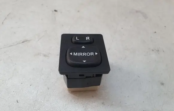 Toyota Aygo AB10 Wing mirror switch 769746B 769746 183574