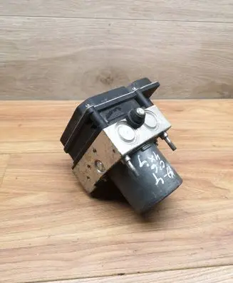 Audi A4 S4 B8 8K ABS Pump 8E0614517BF