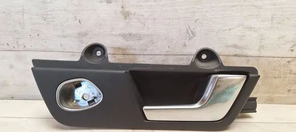 Audi A4 S4 B7 8E 8H Front door interior handle 8E1837020