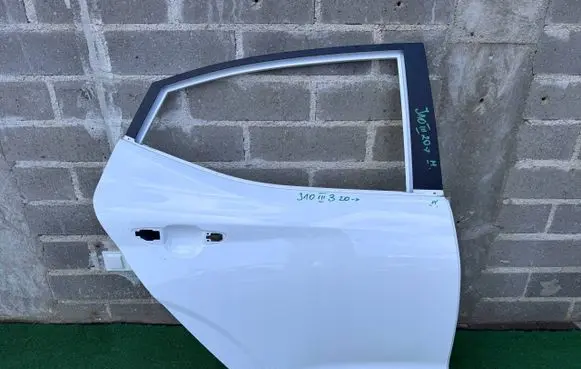 Hyundai i10 Rear door 