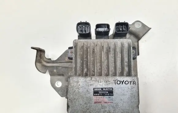Toyota Corolla Verso E121 Fuel injection control unit/module 8987120070 1310001371