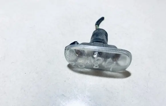 Audi A4 S4 B6 8E 8H Front fender indicator light 8e0949127
