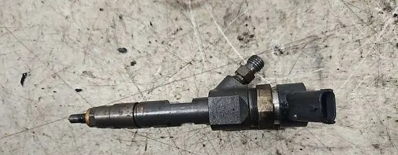 Suzuki Grand Vitara II Fuel injector 8200389369