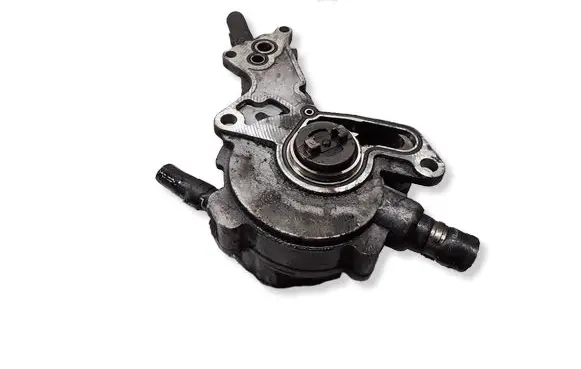 Volkswagen PASSAT B5 Vacuum pump 038145209A