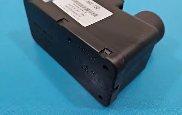 Audi 80 90 S2 B4 Central locking vacuum pump 4A0862257C IMPRK1592732