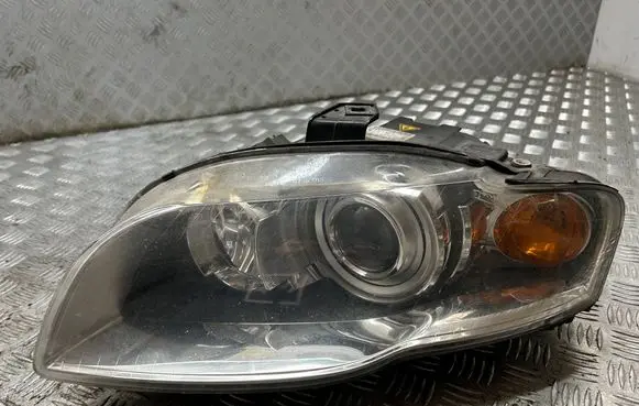 Audi A4 S4 B7 8E 8H Headlight/headlamp 8E0941003AF