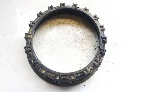 Mitsubishi Space Star In tank fuel pump screw locking ring/nut 