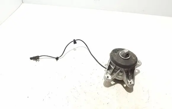 Engine mount bracket