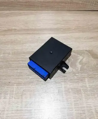 BMW 3 E36 Window wiper relay 8357068