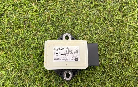 Mercedes-Benz CLS C219 ESP acceleration yaw rate sensor A0055422718 0265005752