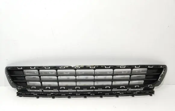Volkswagen Golf VII Front bumper lower grill 5G0853677A
