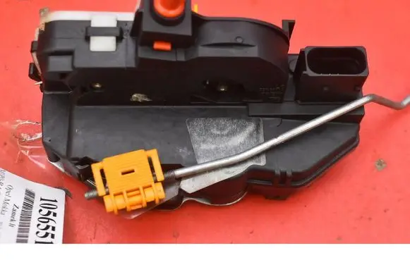 Opel Mokka X Rear door lock 