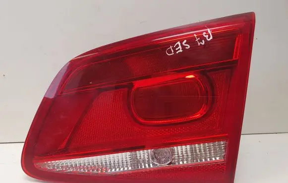 Volkswagen PASSAT B7 Tailgate rear/tail lights 3AE945094J