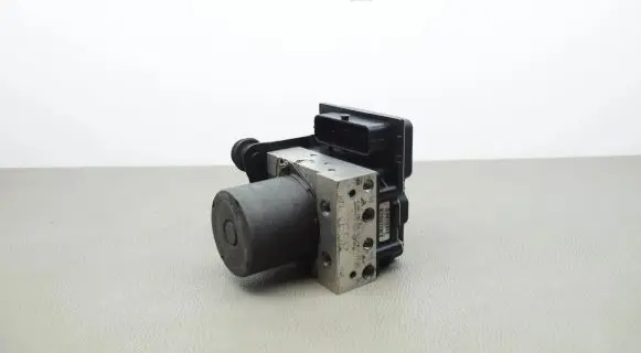 Audi A4 S4 B8 8K ABS Pump 8K0614517FR 8K0907379CC