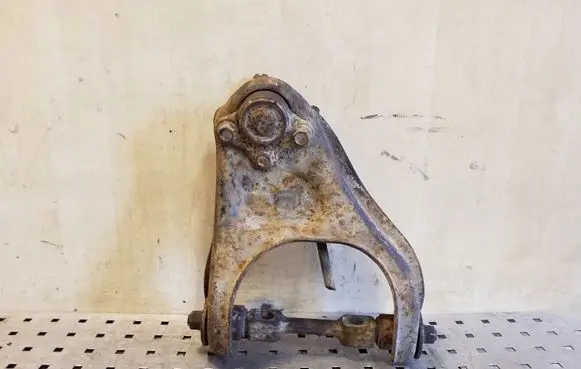 Opel Frontera B Front lower control arm/wishbone