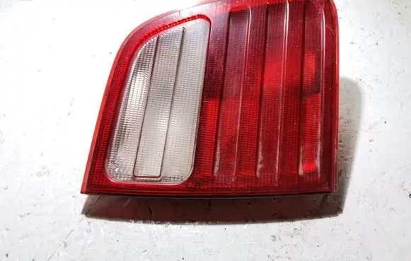 Mercedes-Benz E W210 Tailgate rear/tail lights A2109202364