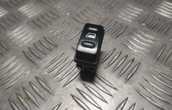 Citroen Xsara Picasso Electric window control switch 22681