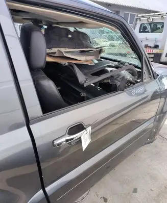 Mitsubishi Pajero Front door