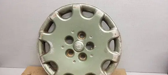 Chrysler Town u0026 Country IV R15 wheel hub/cap/trim 