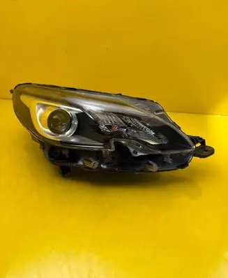 Peugeot 2008 I Headlight/headlamp 9815120180