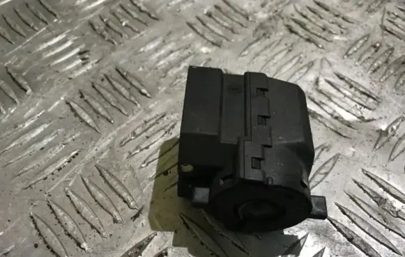 BMW 3 E46 Ignition lock contact 8363706