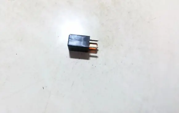 Mitsubishi Colt Other relay mb953382 v23075e1001x1