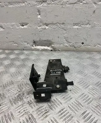 Volkswagen Amarok Other engine bay part 2h0131563