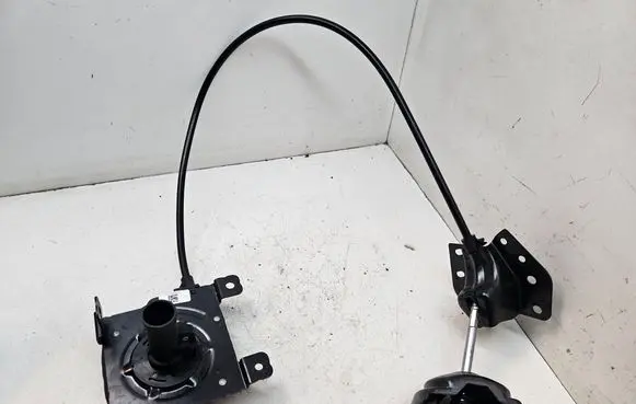 Renault Master IV Spare wheel mounting bracket 572111321R