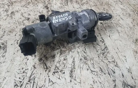 Toyota Avensis T250 Ignition lock 8978305010