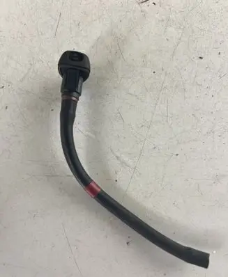 Windshield washer spray nozzle