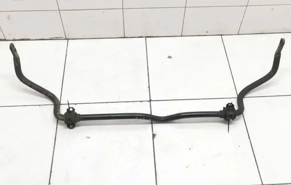 Suzuki Grand Vitara II Front anti-roll bar/sway bar