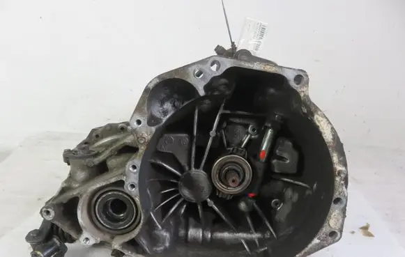 Nissan Almera N16 Manual 6 speed gearbox 4M406