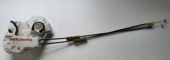 Mitsubishi Outlander Front door lock