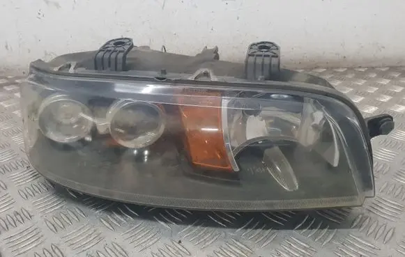 Fiat Punto (188) Headlight/headlamp 89100956