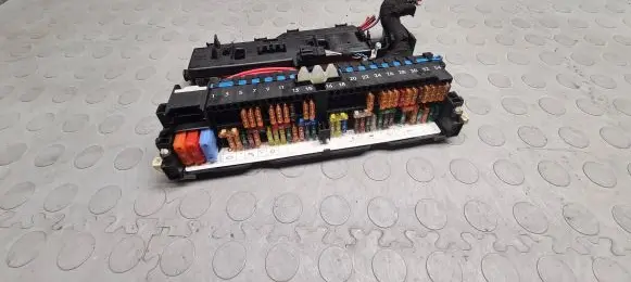 BMW X3 E83 Fuse box set 8364542 8387152