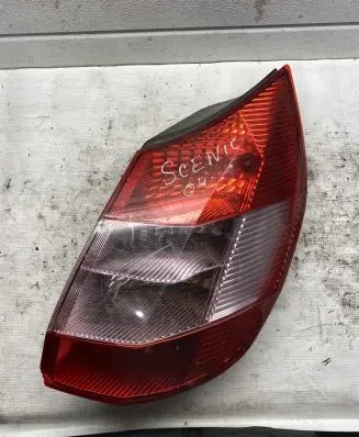 Renault Scenic II - Grand scenic II Rear/tail lights 15911600